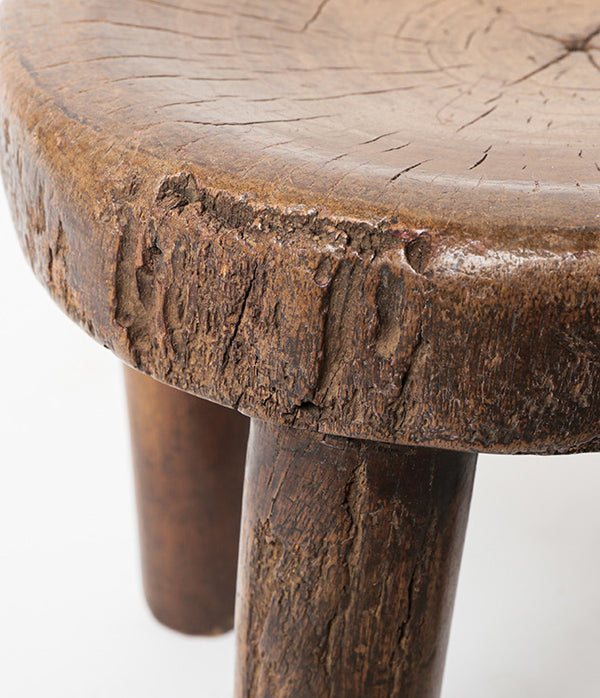 撮影用・展示会用のレンタル商品 セヌフォ族の丸椅子